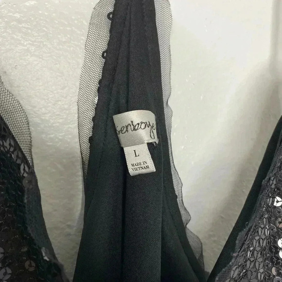 Olsenboye Black Sequined Dressy Racer Back Cami - Picture 4 of 6